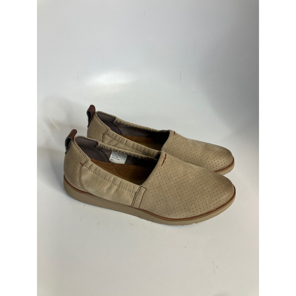 Cobb Hill Slip On Loafers Womens 6 Tan Excellent Perforated Leather CI1782